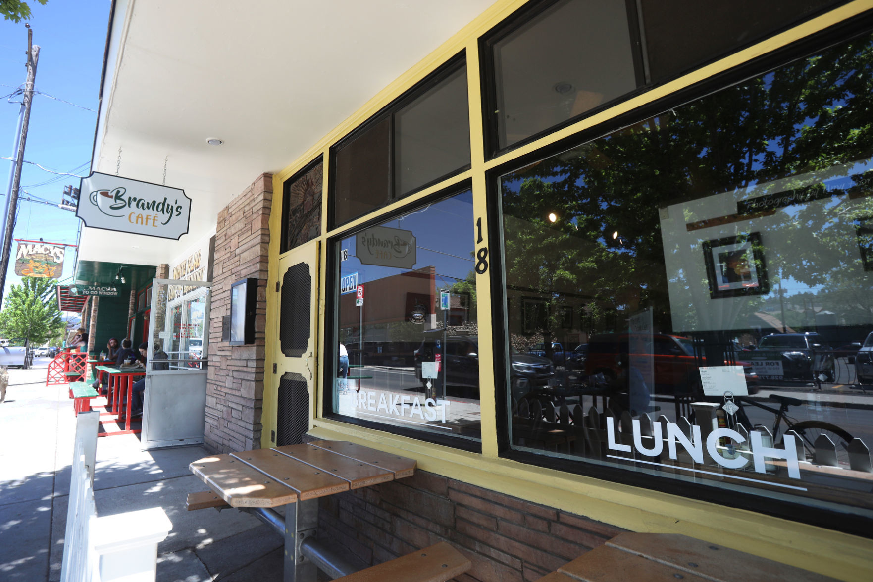 Brandy's on South Beaver
